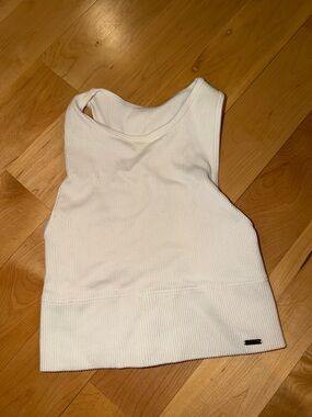 Hollister Gilly Hicks XS white workout cropped tank top/lounge line bra